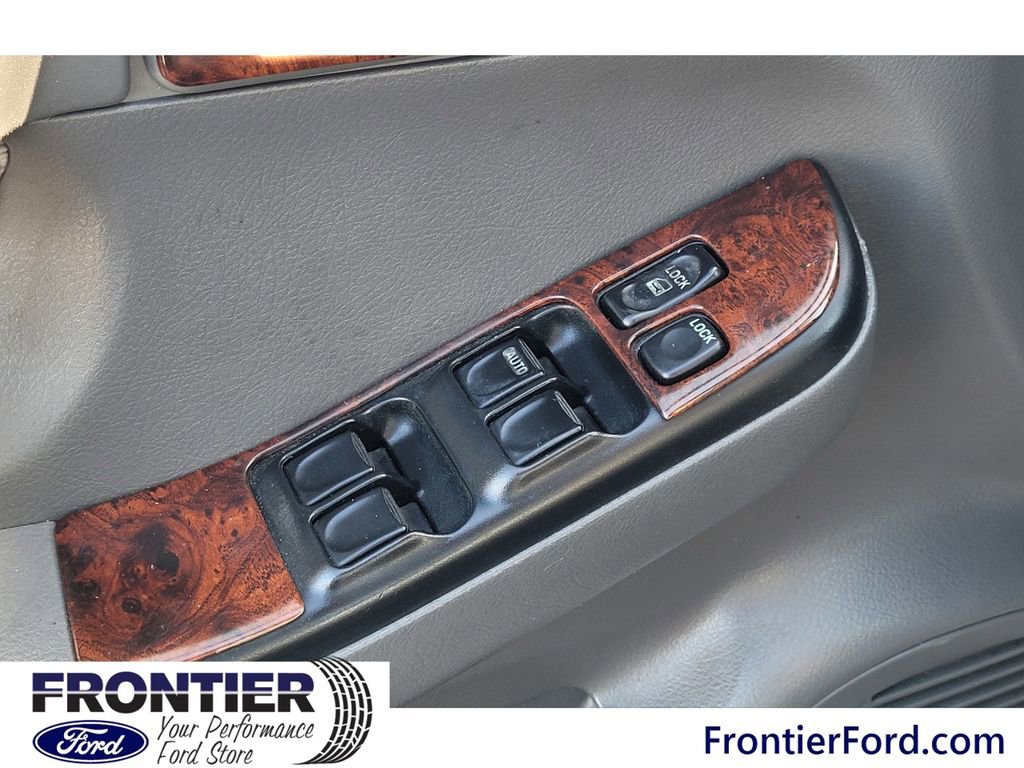 Used 2000 Isuzu Rodeo LS image 15