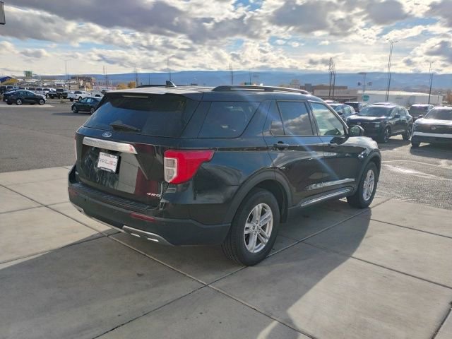 Used 2023 Ford Explorer XLT w/ Equipment Group 202A AWD/4WD image 6