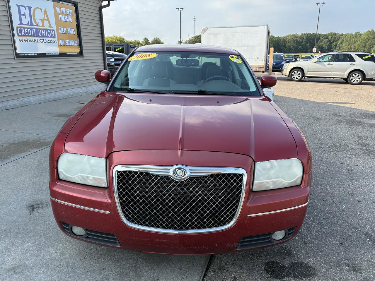 Used 2008 Chrysler 300 Touring RWD image 2