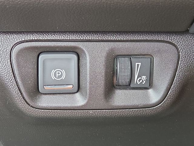 Certified 2023 GMC Acadia SLE w/ Driver Convenience Package image 17