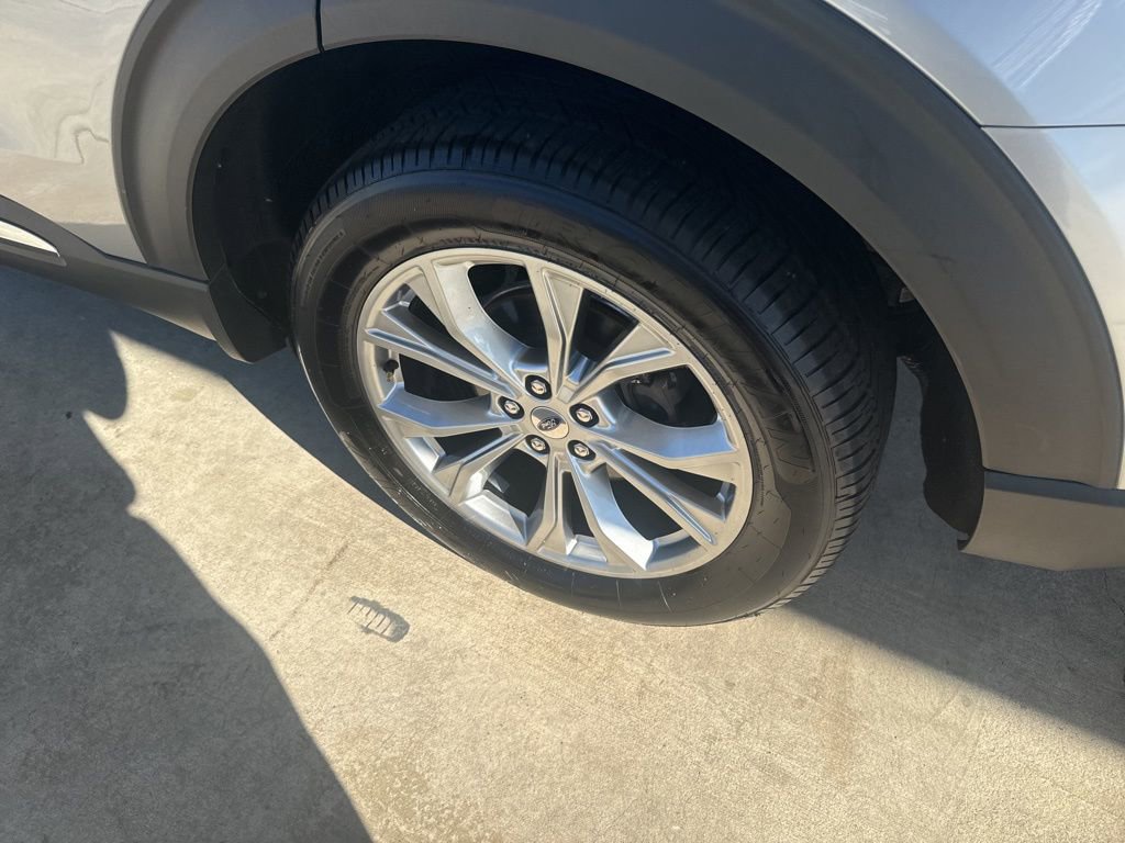 Used 2021 Ford Explorer Limited w/ Equipment Group 301A image 31