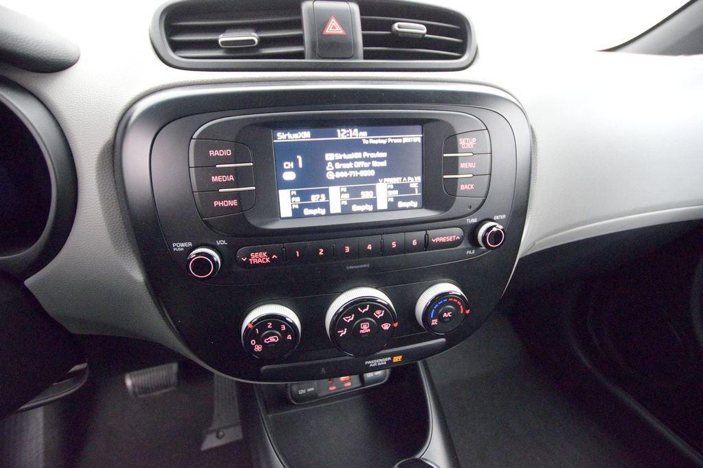 Used 2018 Kia Soul image 23