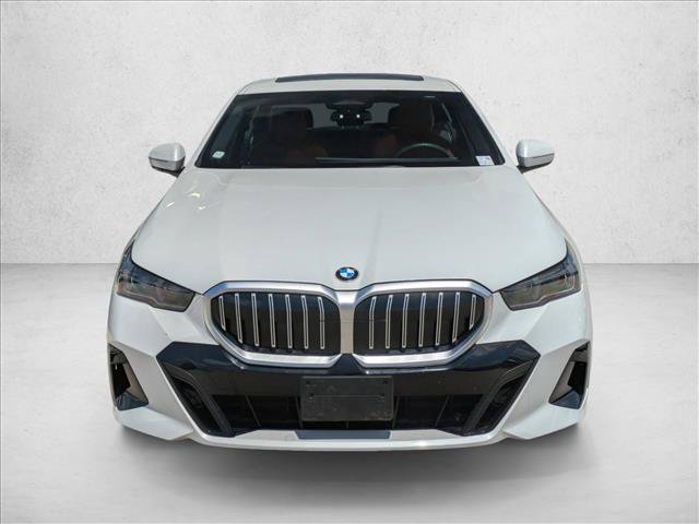 Used 2025 BMW 530i xDrive w/ M Sport Package AWD/4WD image 2