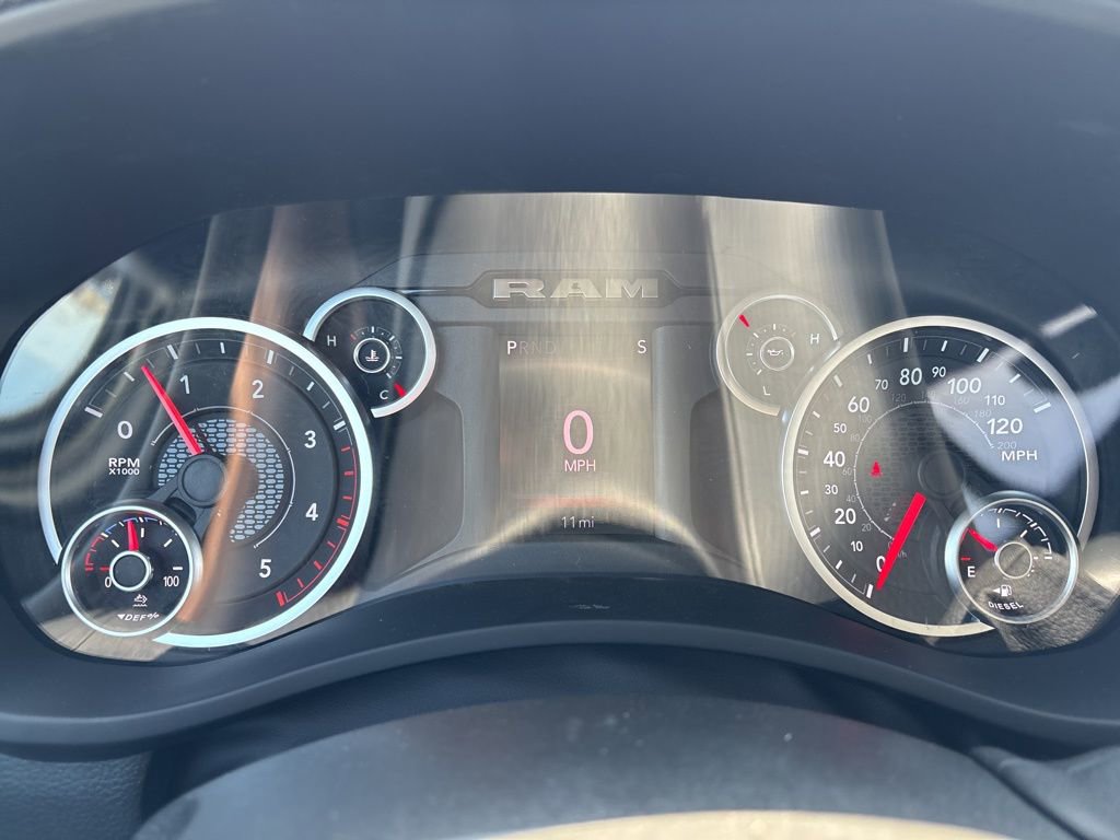 New 2026 RAM 2500 Tradesman AWD/4WD image 16