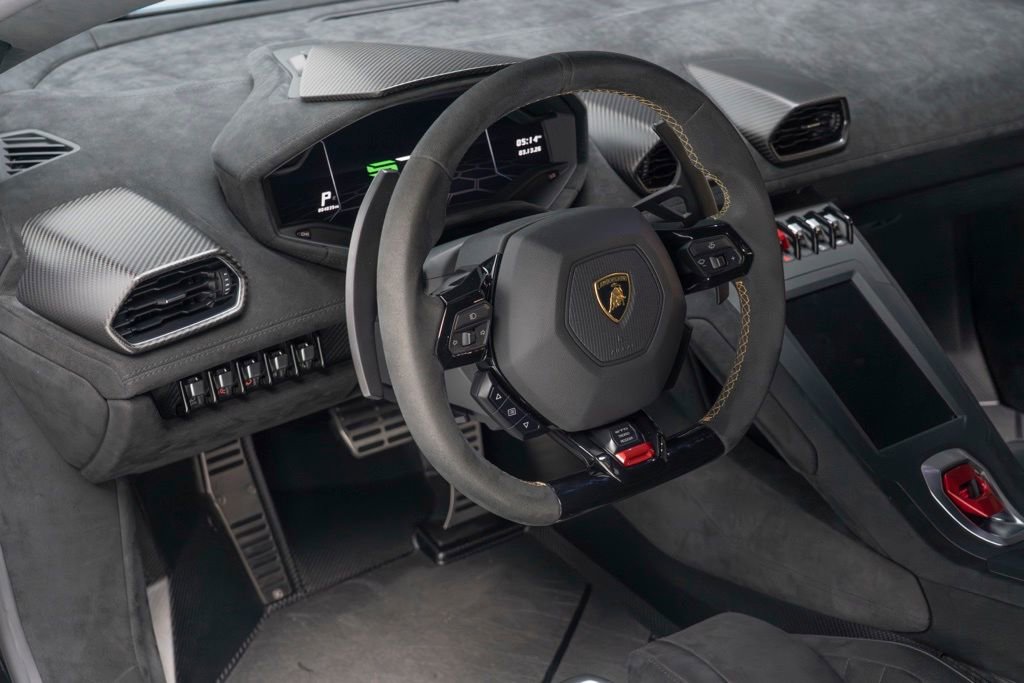 Used 2022 Lamborghini Huracan STO RWD image 16