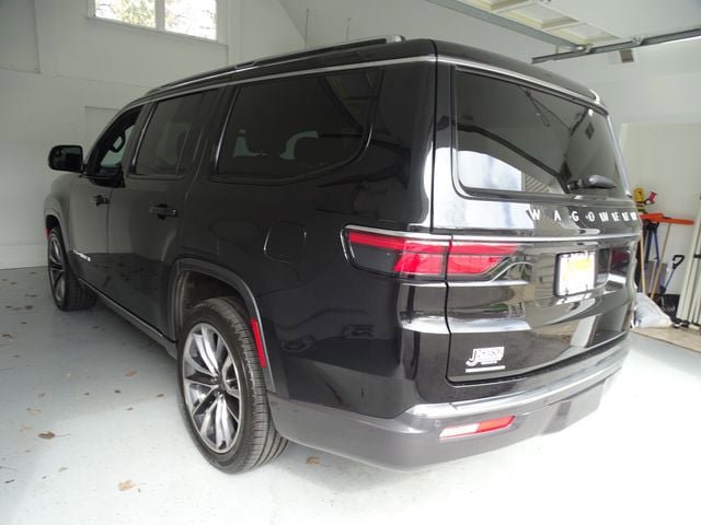 Certified 2022 Jeep Wagoneer Series III w/ Premium Group I image 20