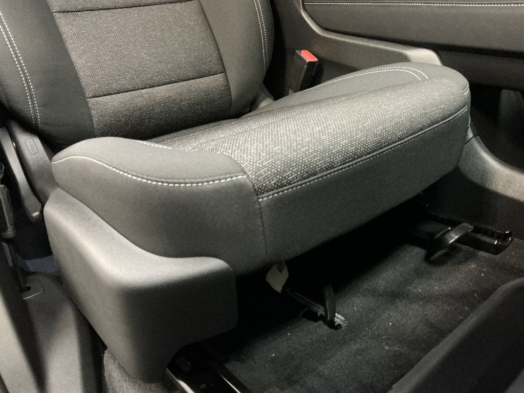 New 2026 Chevrolet Traverse LT w/ LPO, Floor Liner Package FWD image 35