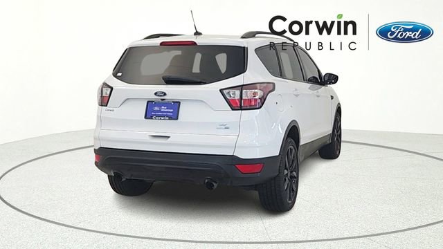 Used 2018 Ford Escape SE w/ SE Sport Appearance Package AWD/4WD image 7