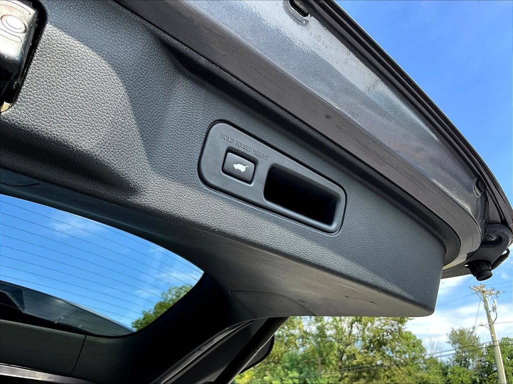 Used 2023 Honda Pilot Elite image 20
