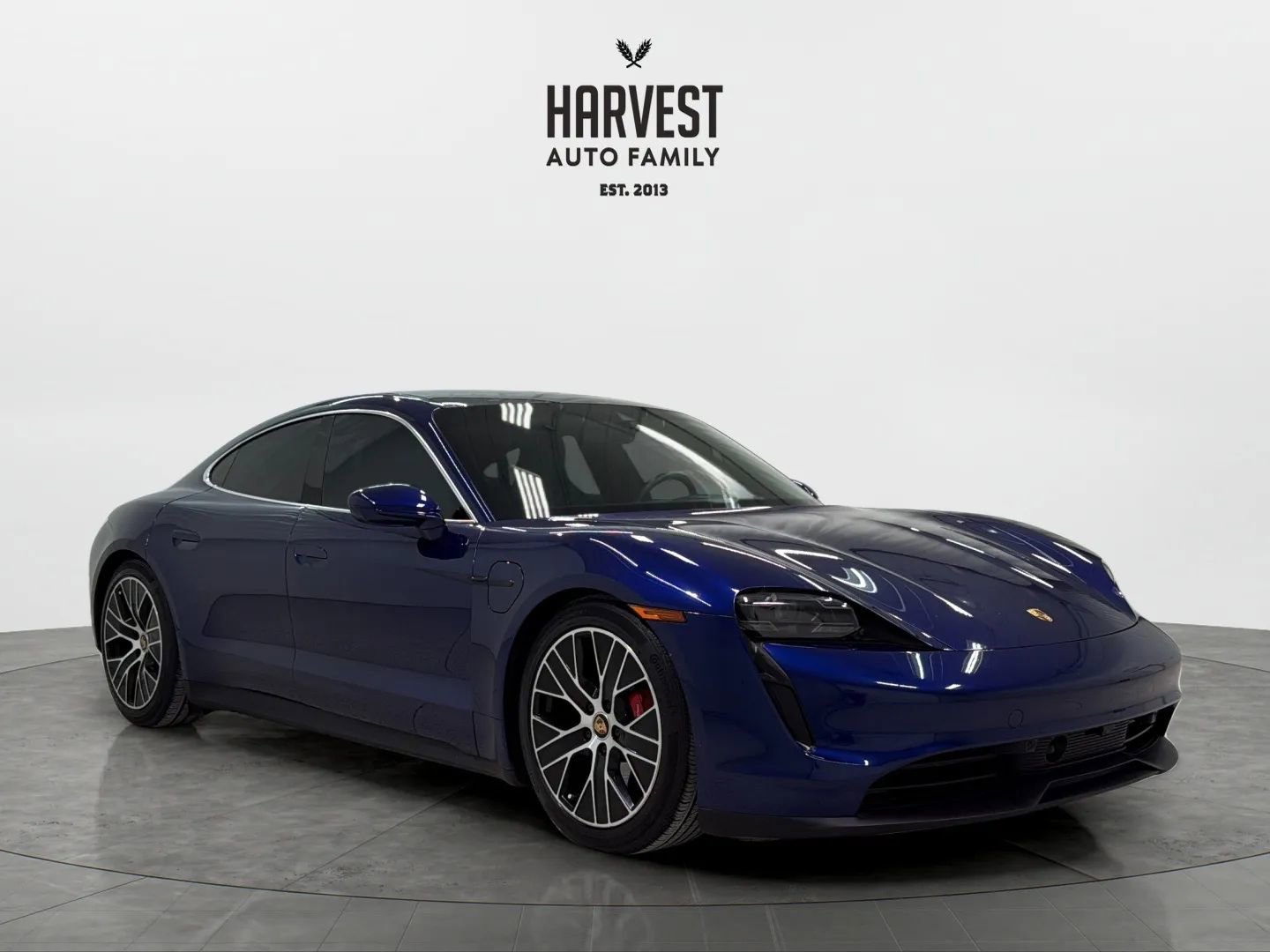 Used 2020 Porsche Taycan 4S image 9