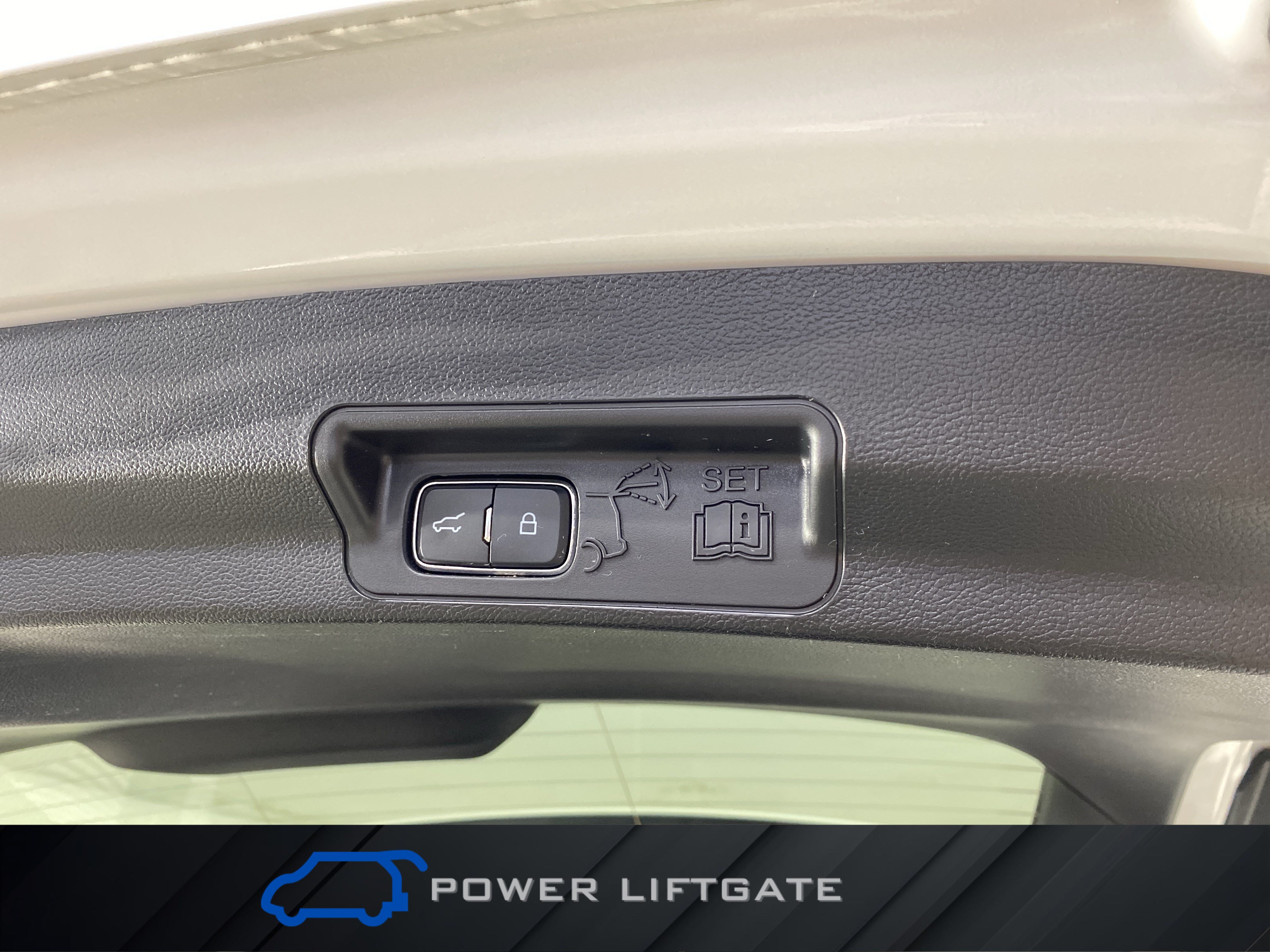 Used 2025 Ford Explorer ST-Line AWD/4WD image 35