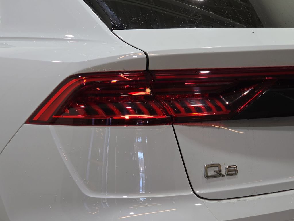 Used 2022 Audi Q8 Premium Plus w/ Premium Plus Package image 36