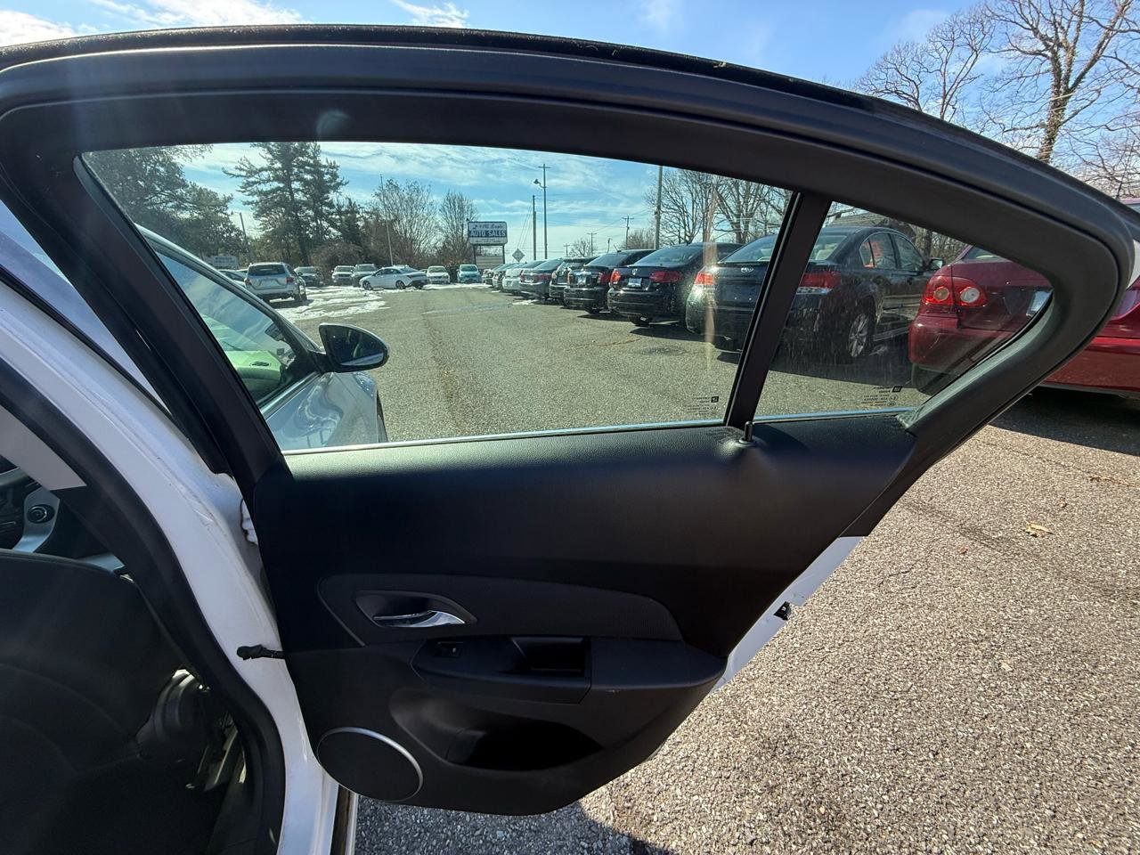 Used 2011 Chevrolet Cruze LTZ image 17