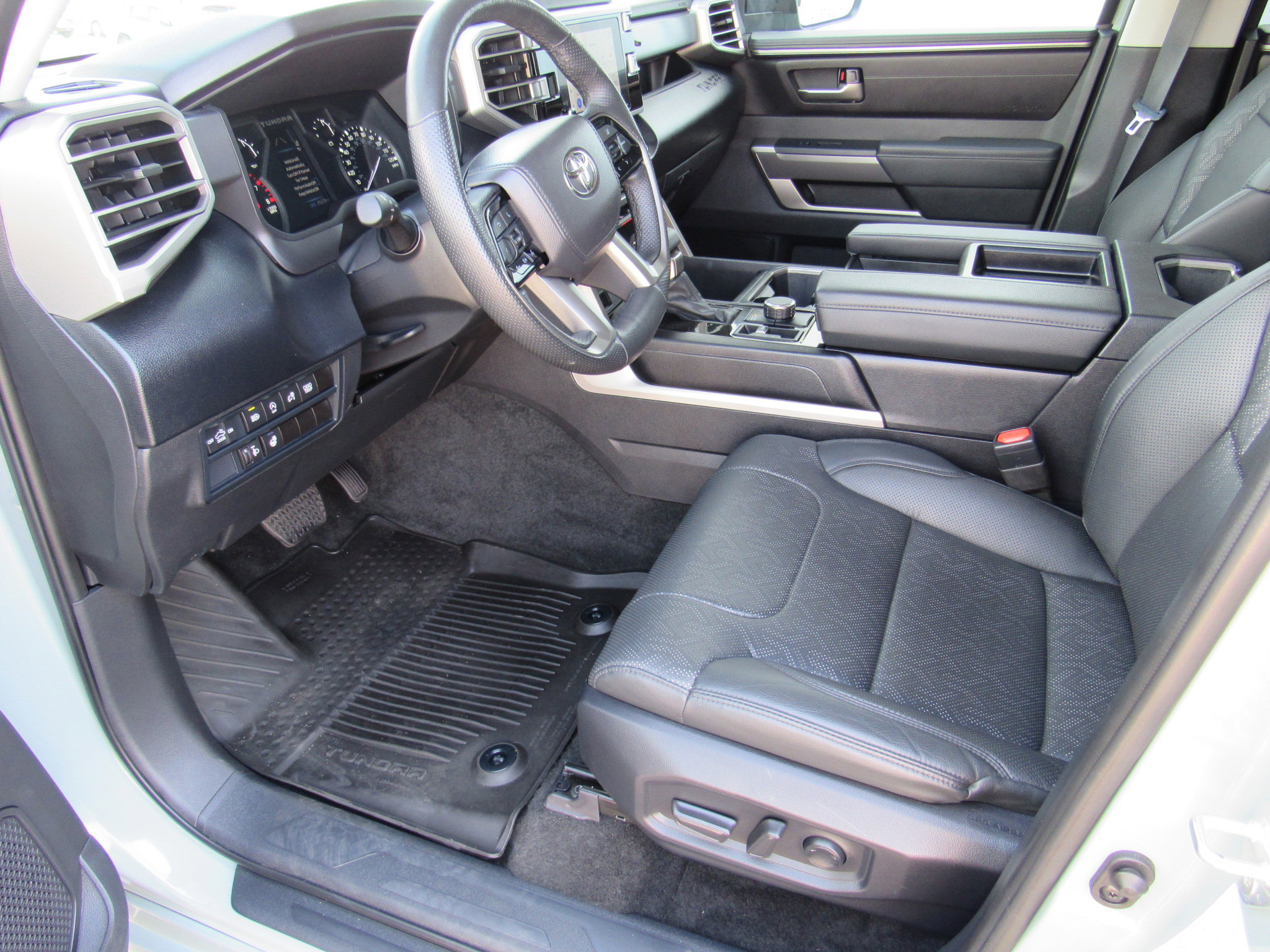 Used 2024 Toyota Tundra SR5 w/ SR5 Premium Package AWD/4WD image 13