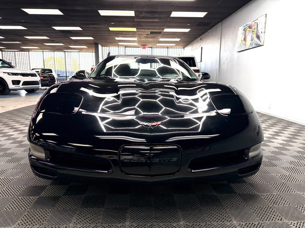 Used 2004 Chevrolet Corvette Convertible w/ Preferred Equipment Group RWD image 4