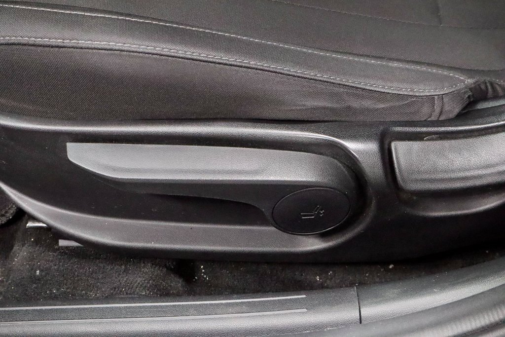 Used 2021 Hyundai Elantra SEL image 24