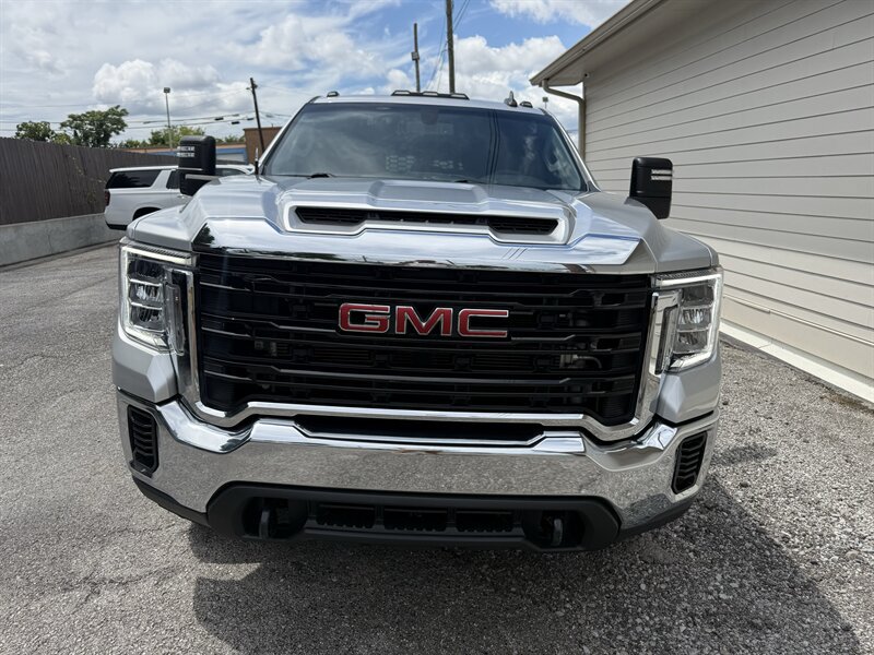 Used 2022 GMC Sierra 3500 Pro w/ Convenience Package AWD/4WD image 4
