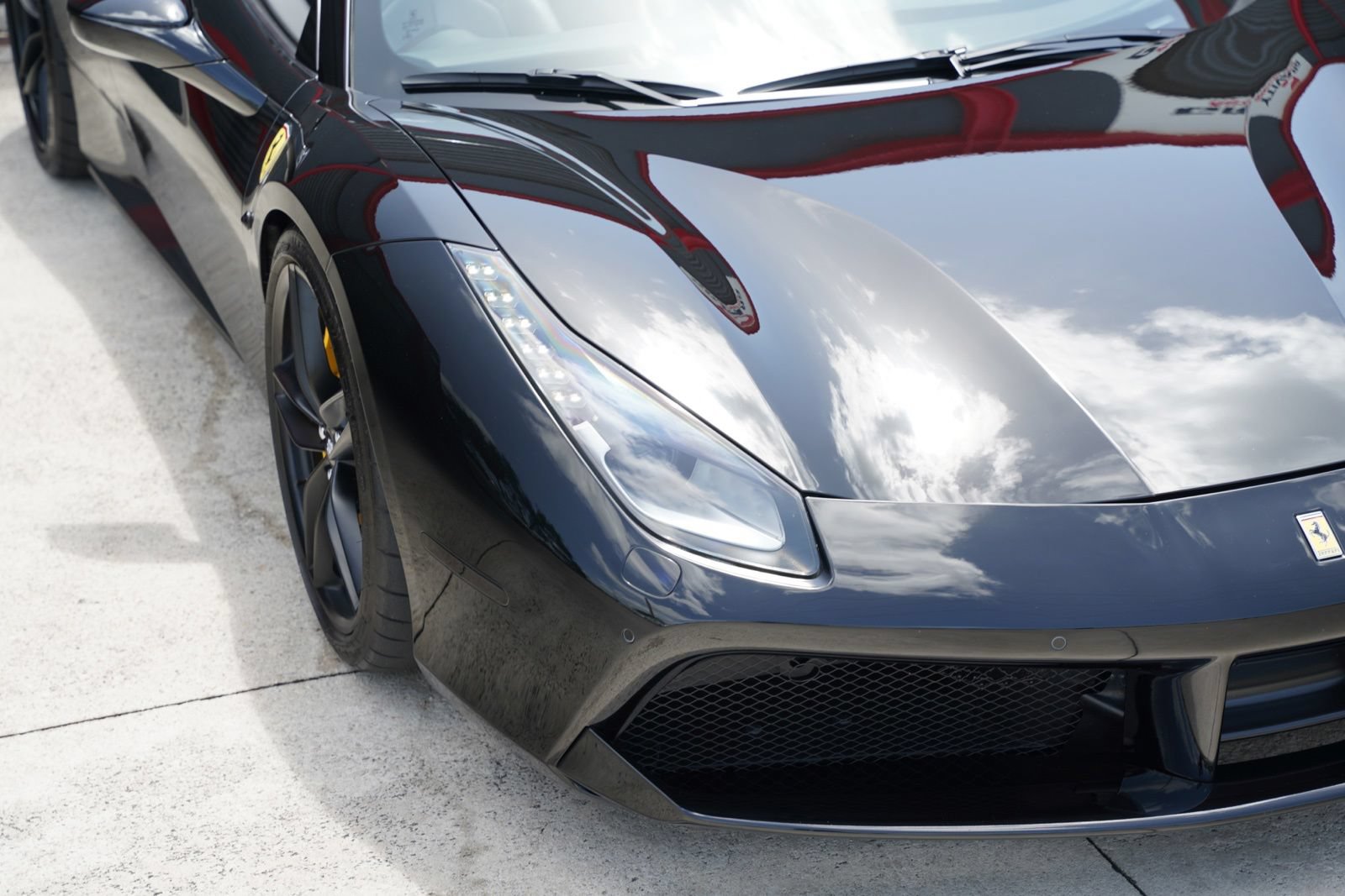 Used 2016 Ferrari 488 Spider RWD image 10