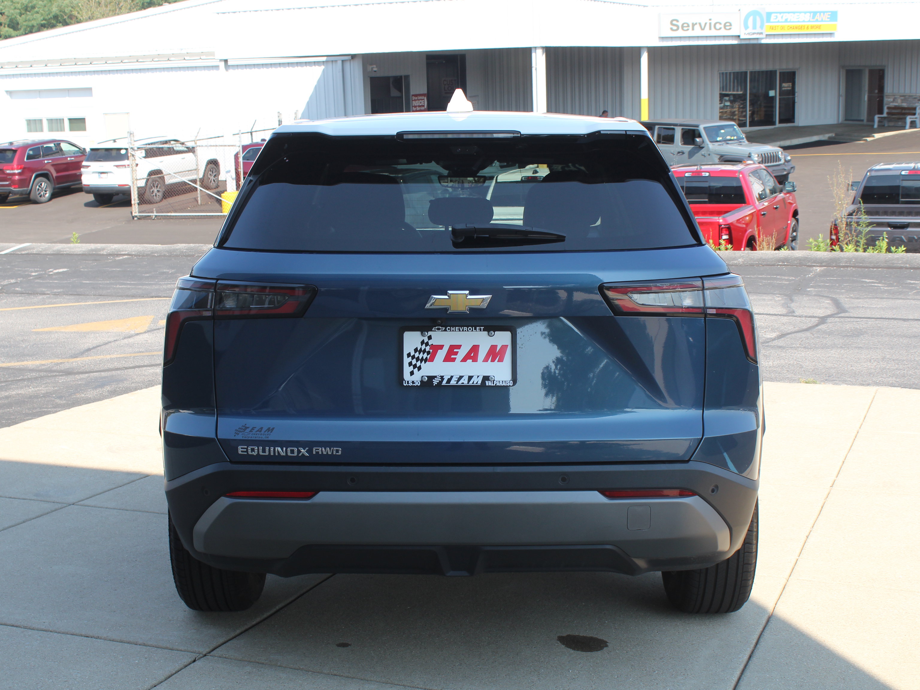 Used 2025 Chevrolet Equinox LT w/ Safety and Technology Package AWD/4WD image 7