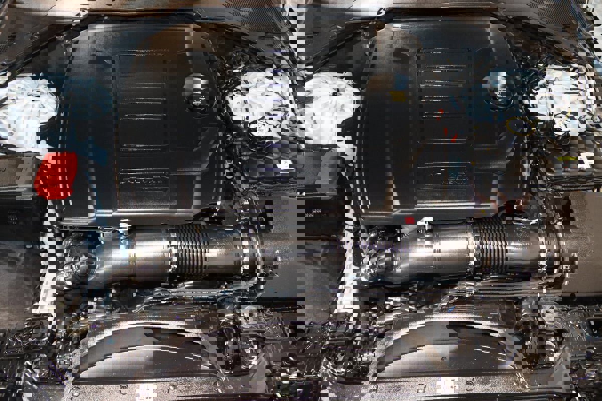 Used 2021 Jaguar XF R-Dynamic SE image 78