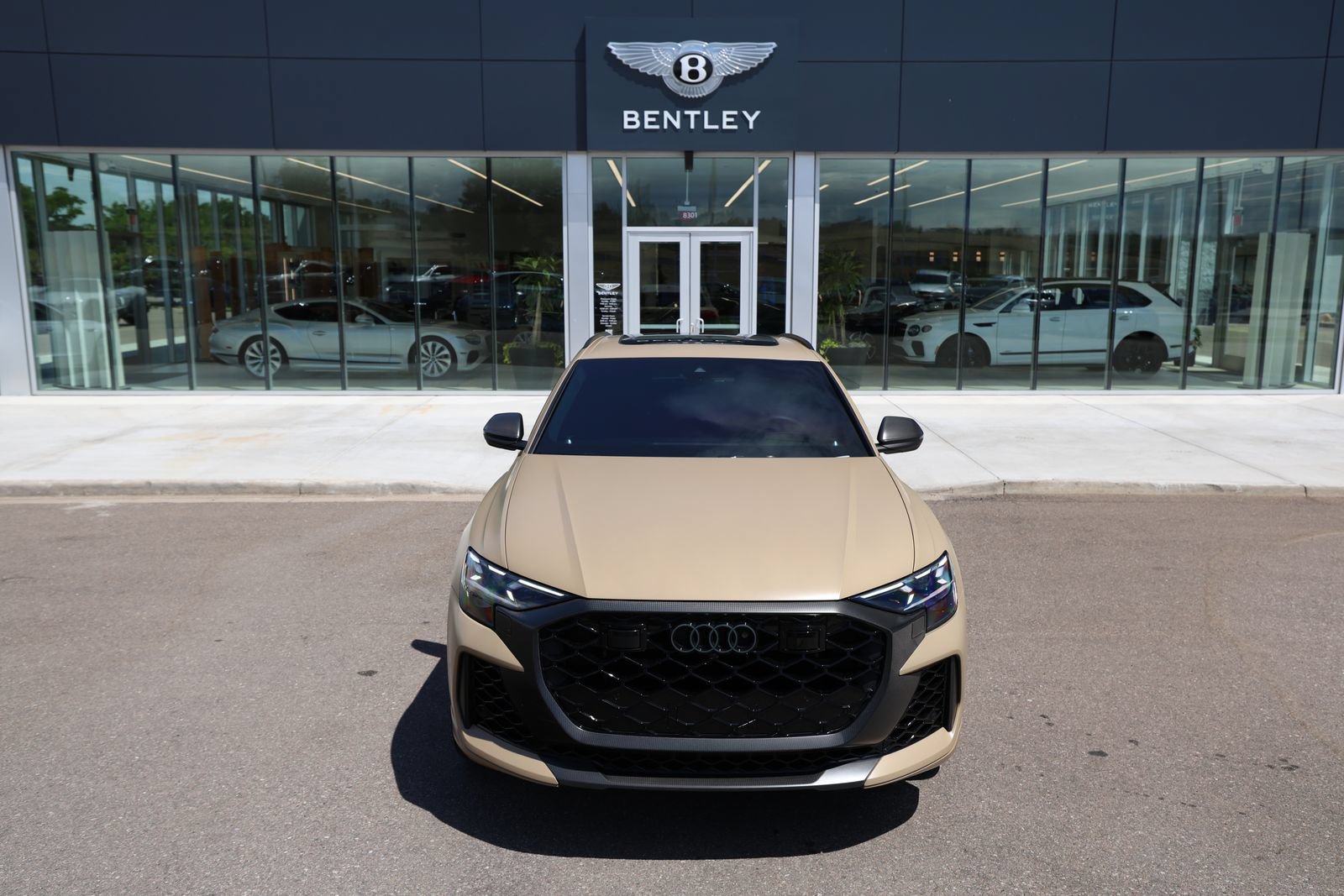 Used 2025 Audi RS Q8 performance AWD/4WD image 18