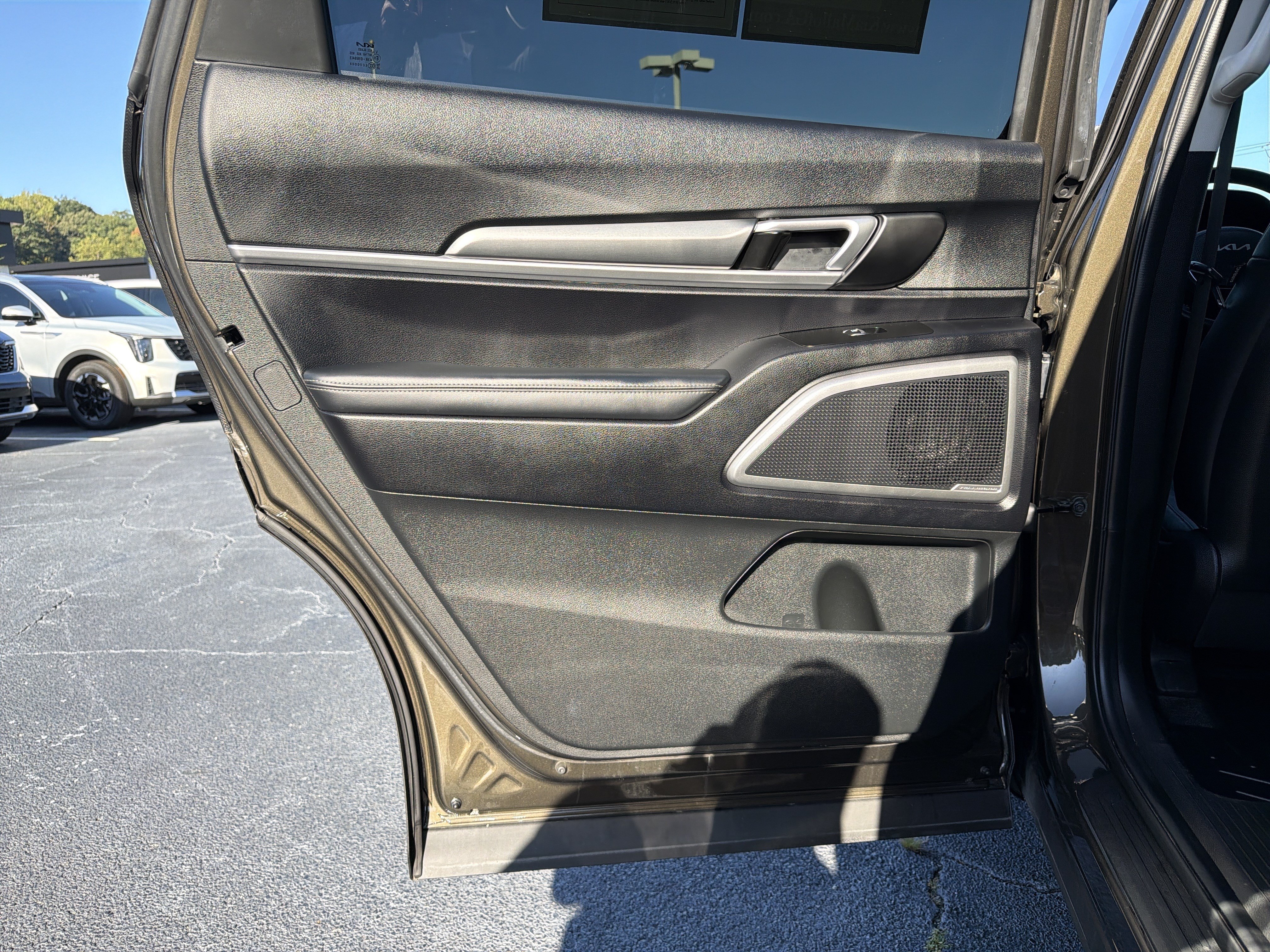 Used 2022 Kia Telluride S FWD image 20