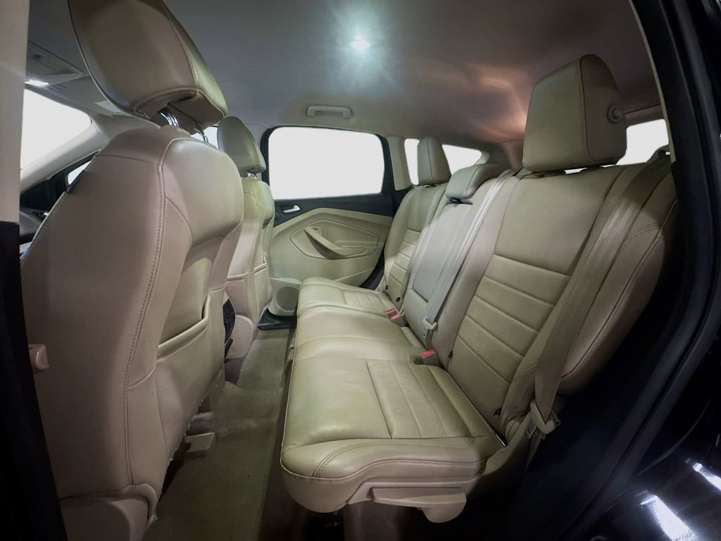 Used 2016 Ford Escape SE w/ SE Leather Comfort Package image 27