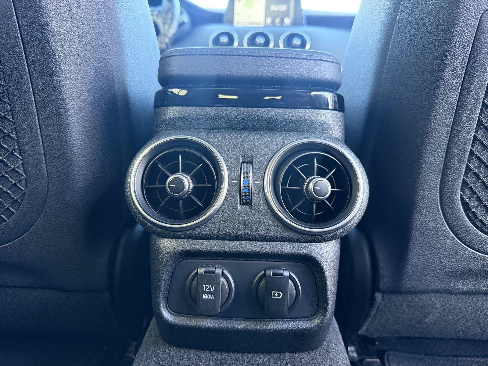 Used 2018 Kia Stinger Premium RWD image 23