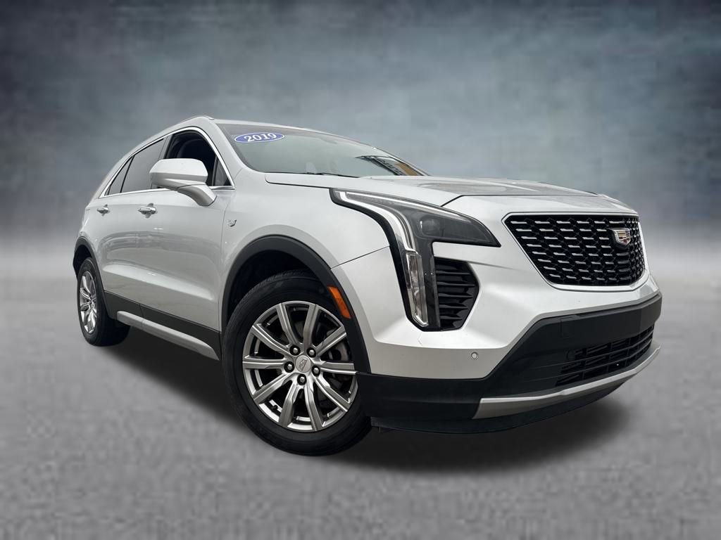 Used 2019 Cadillac XT4 Premium Luxury w/ Cold Weather Package image 3