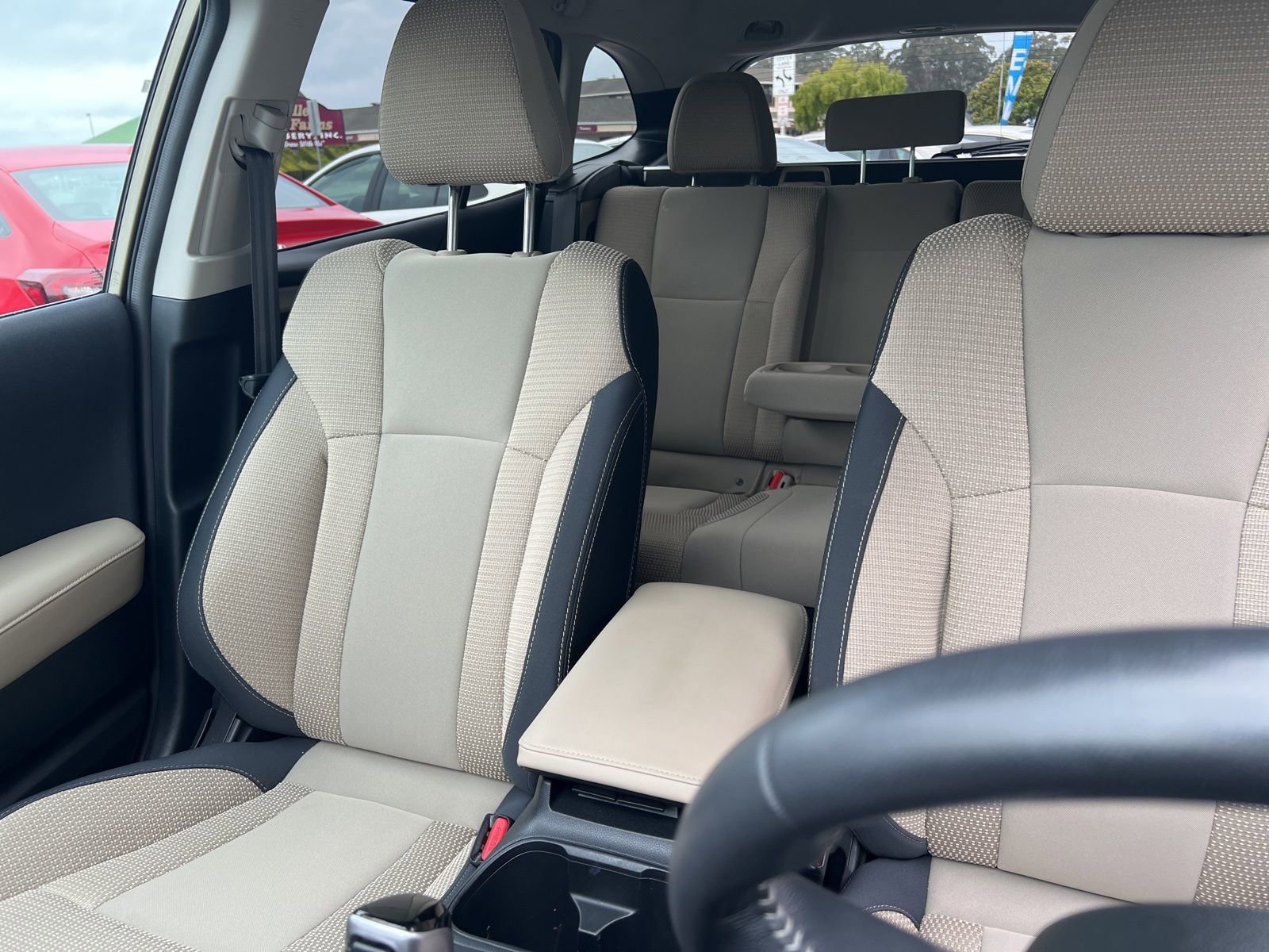 Used 2024 Subaru Outback Premium image 25