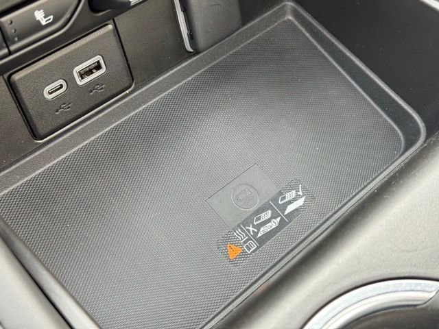 Certified 2024 Chevrolet Suburban Z71 w/ Z71 Off-Road Package image 18