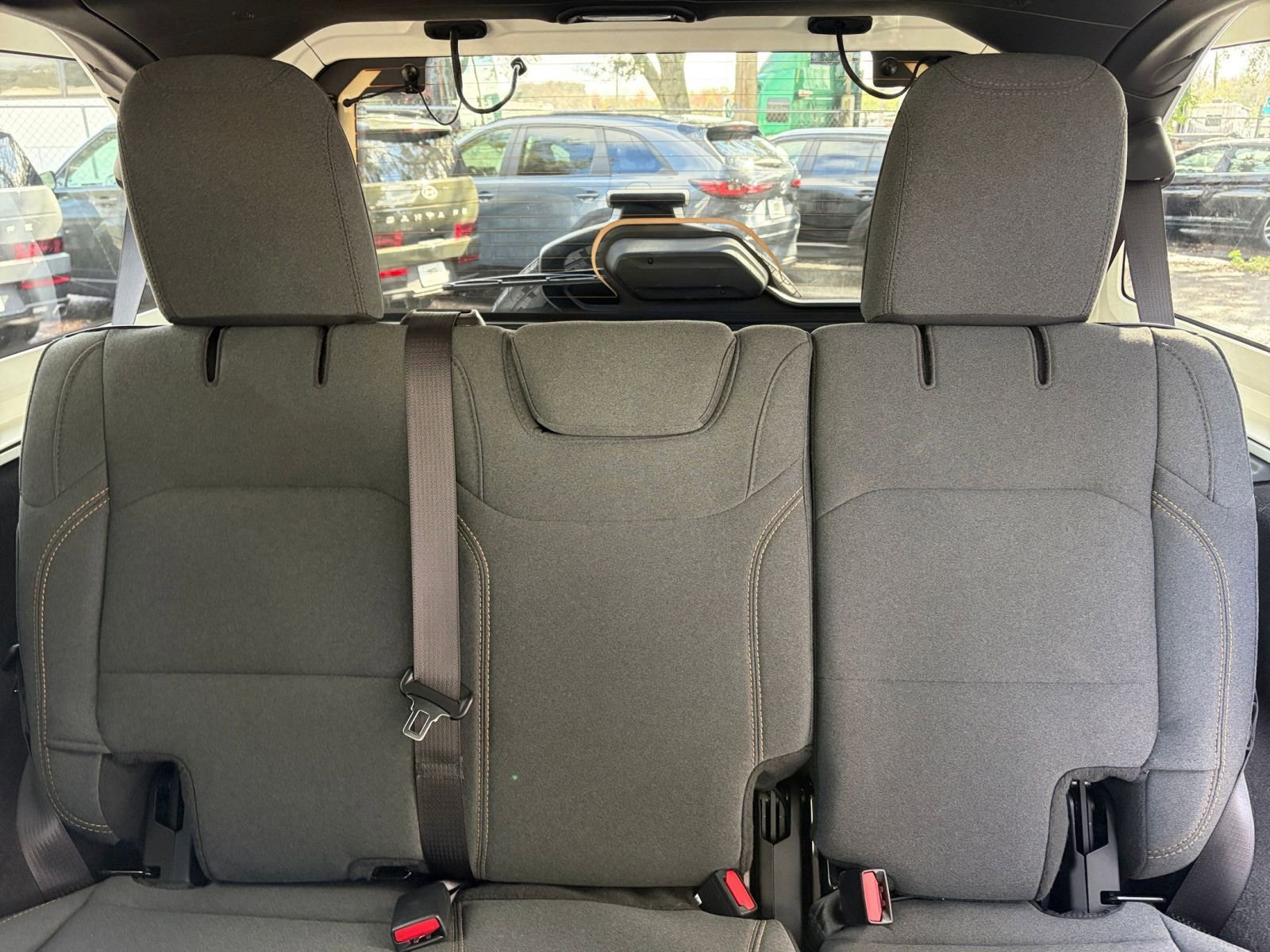 Used 2025 Jeep Wrangler Sport S image 32