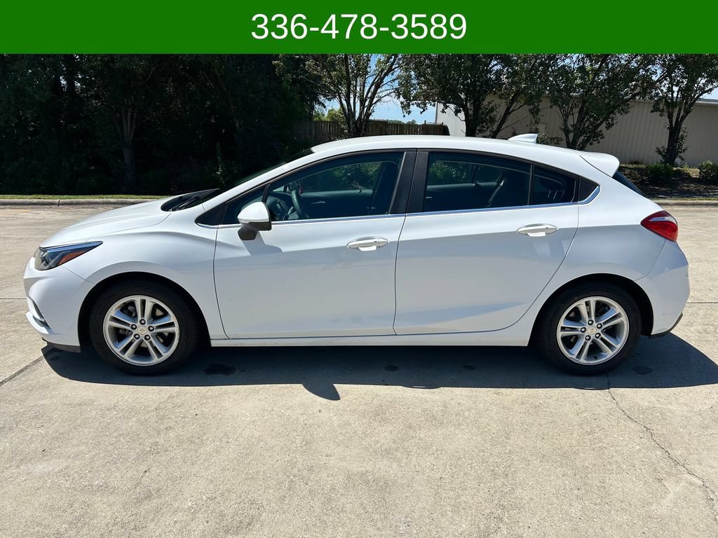 Used 2017 Chevrolet Cruze LT w/ Convenience Package FWD image 2