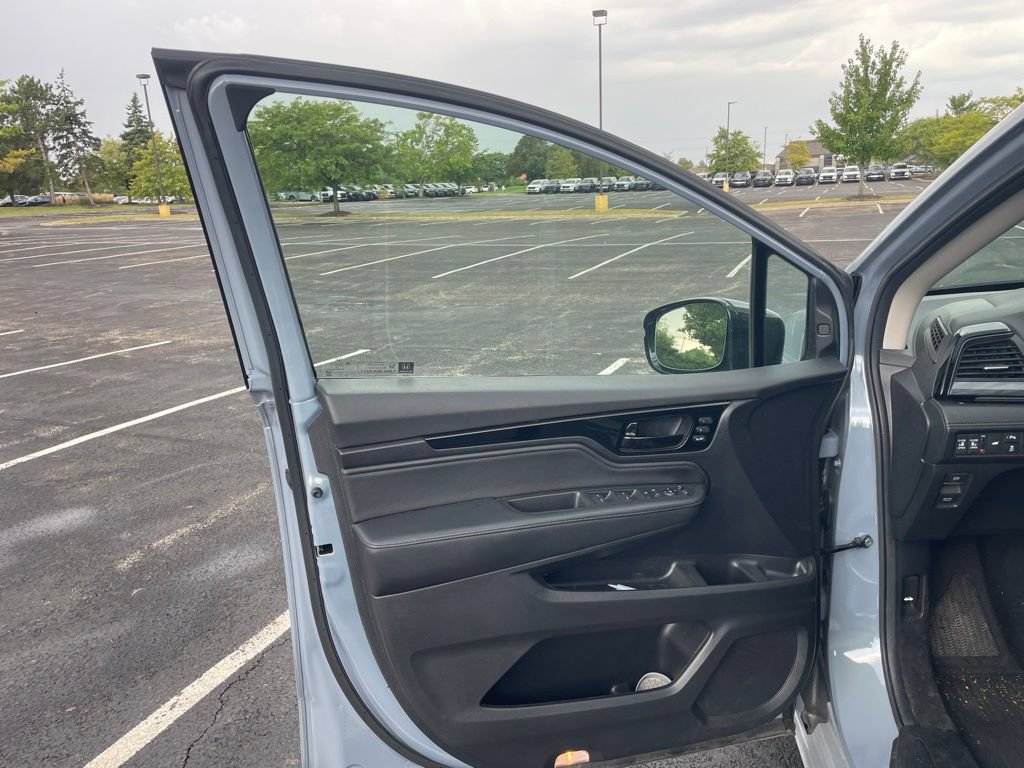 Used 2025 Honda Odyssey Elite image 10
