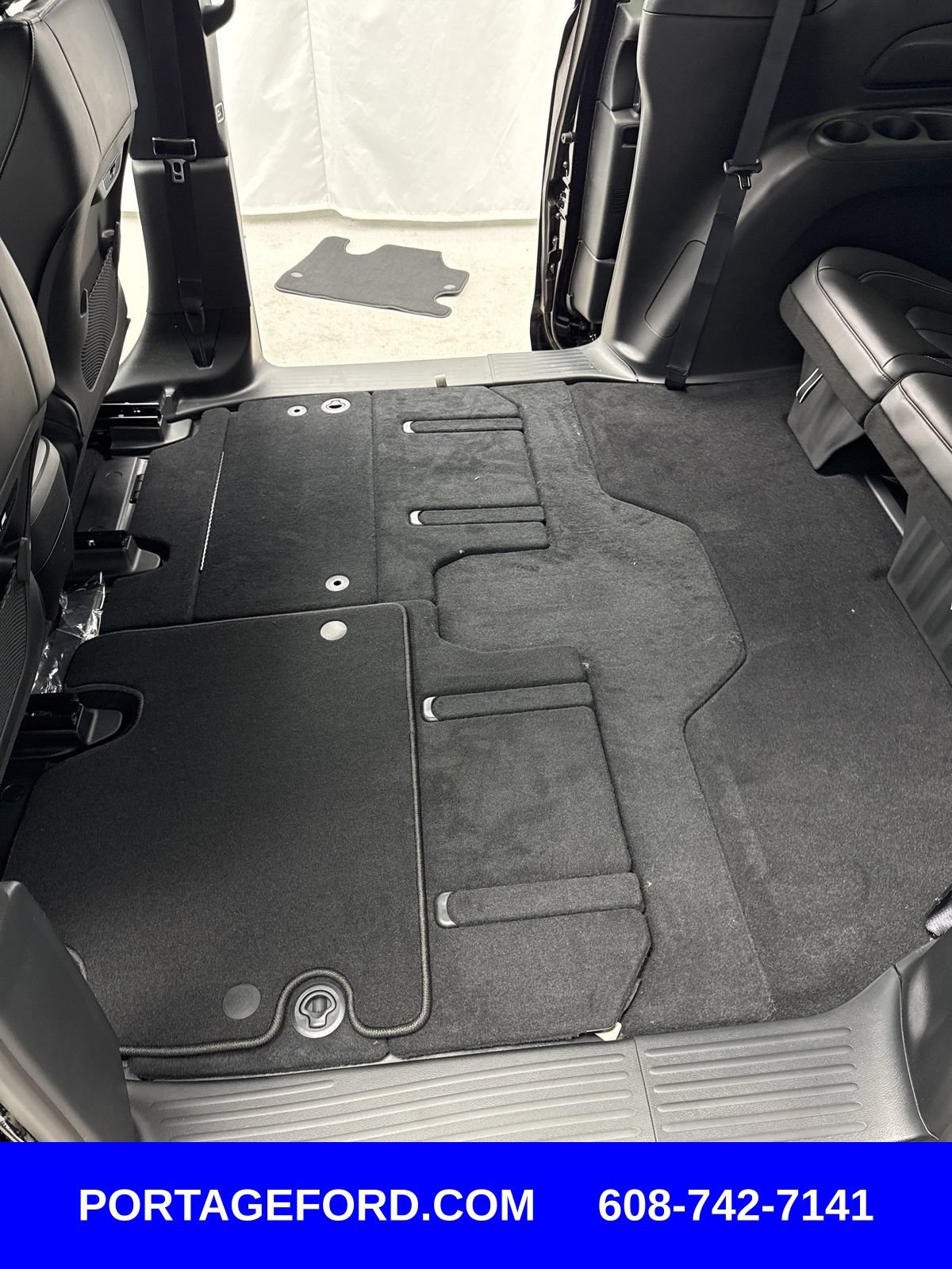 New 2026 Chrysler Pacifica Select w/ S Appearance Package FWD image 42