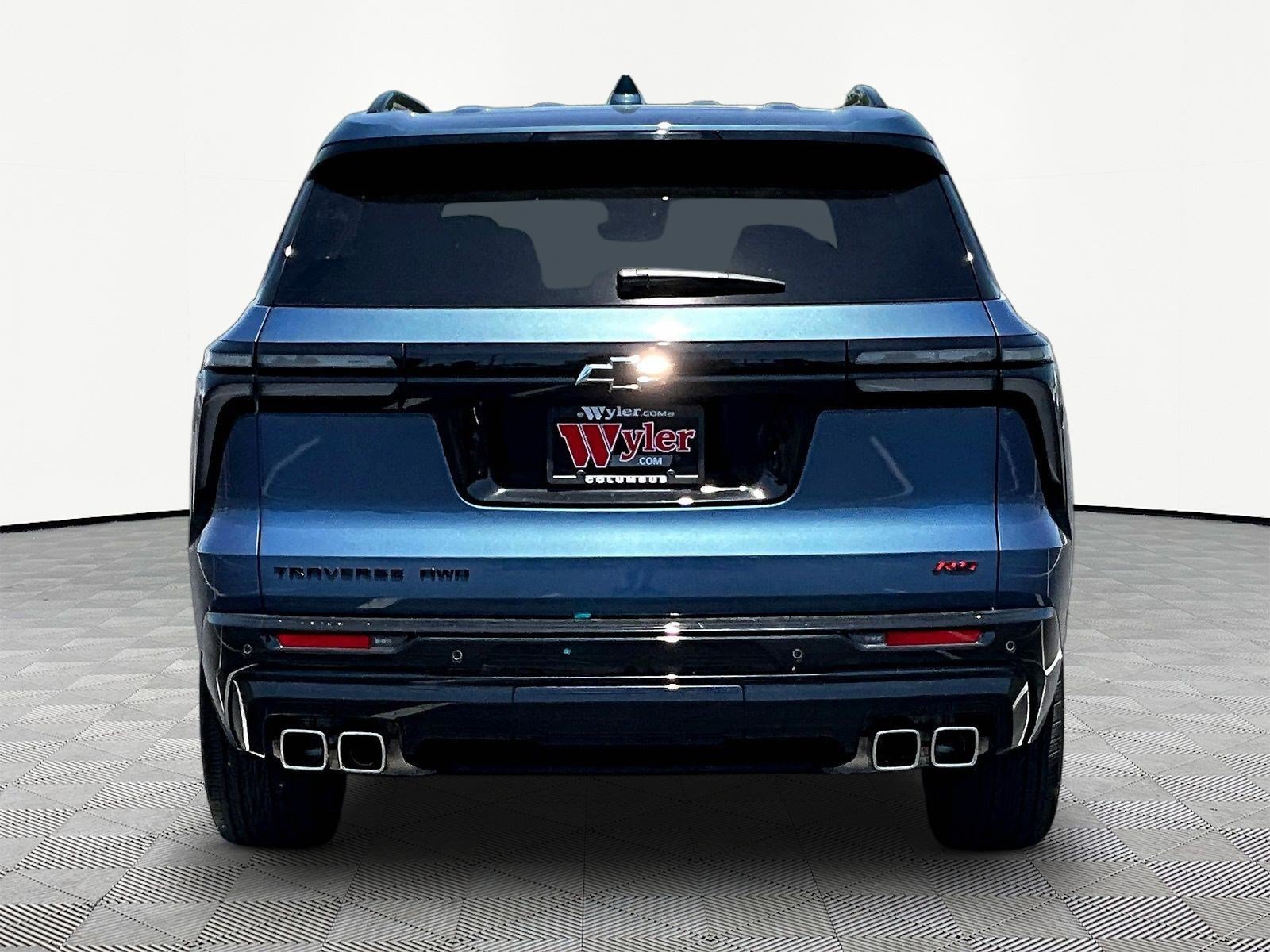 Used 2026 Chevrolet Traverse RS w/ LPO, Floor Liner Package AWD/4WD image 5
