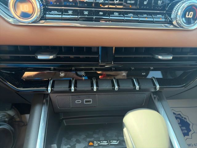 New 2026 GMC Canyon AT4 w/ Technology Plus Package AWD/4WD image 23