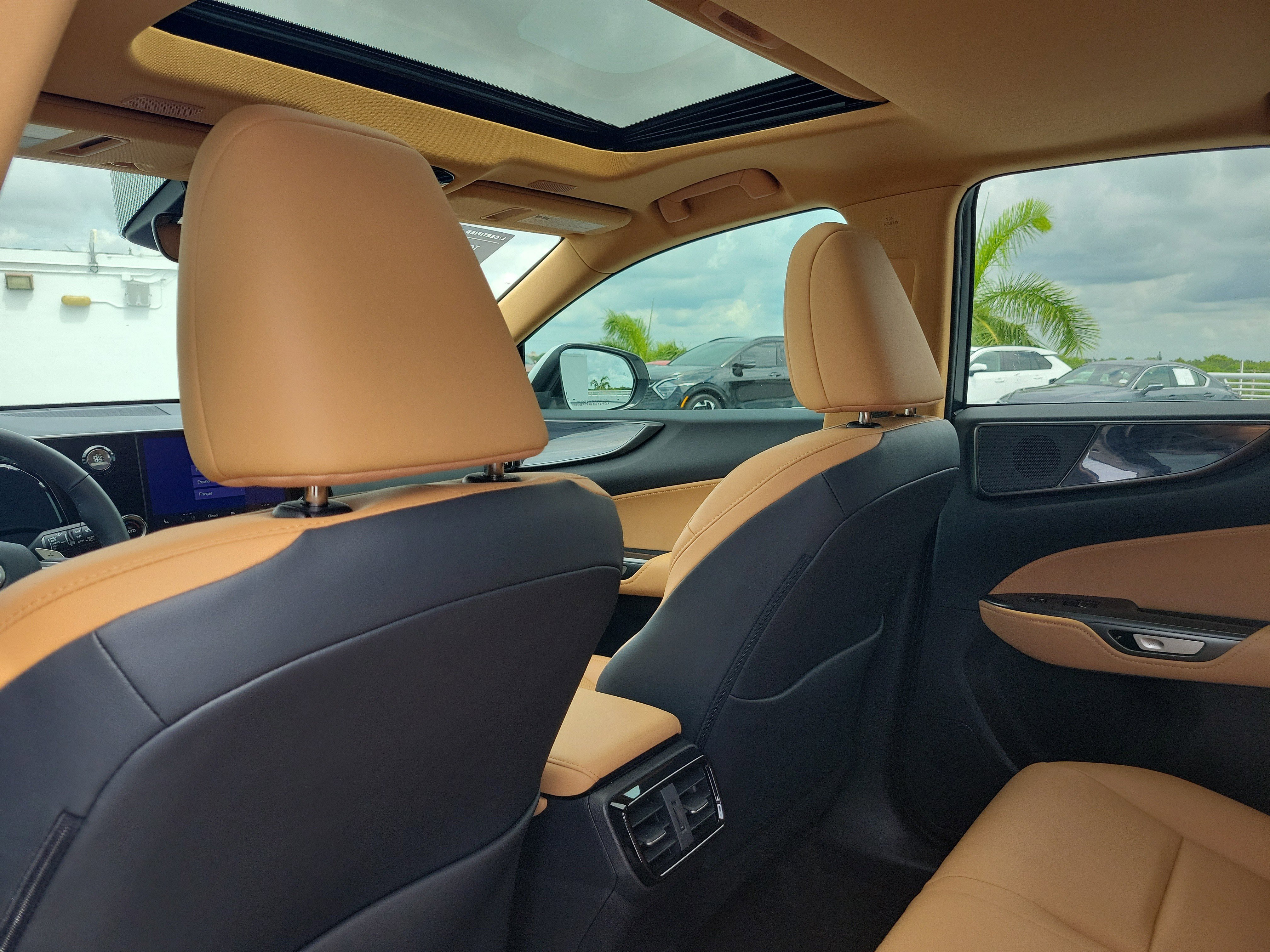 Certified 2025 Lexus NX 250 FWD w/ Accessory Package (K3) image 14