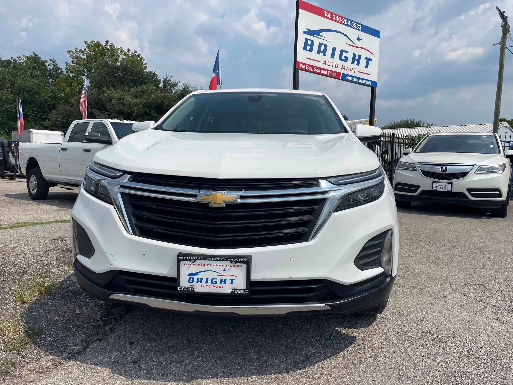 Used 2022 Chevrolet Equinox LT image 1