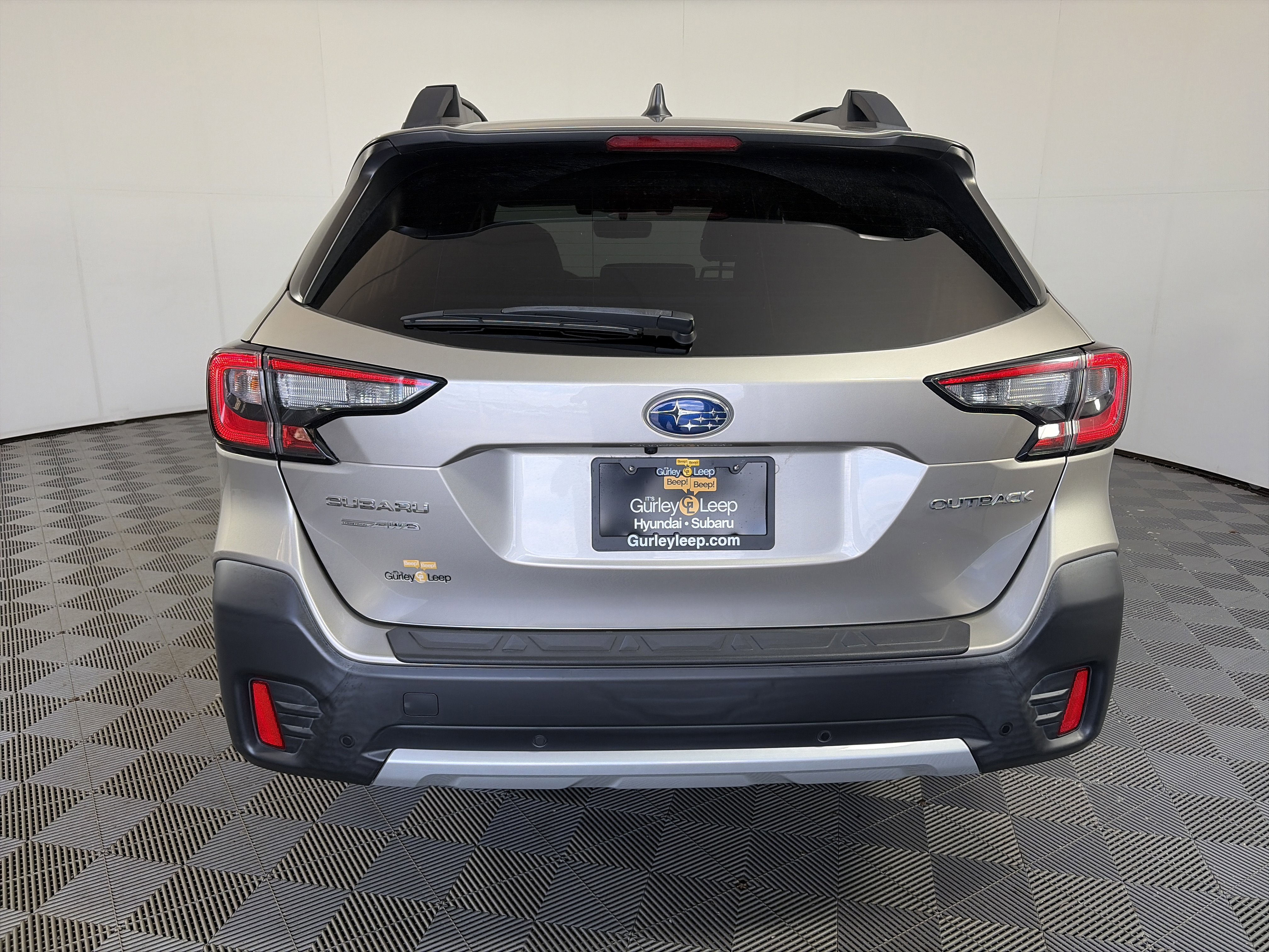 Used 2020 Subaru Outback Limited w/ Popular Package #2 AWD/4WD image 9