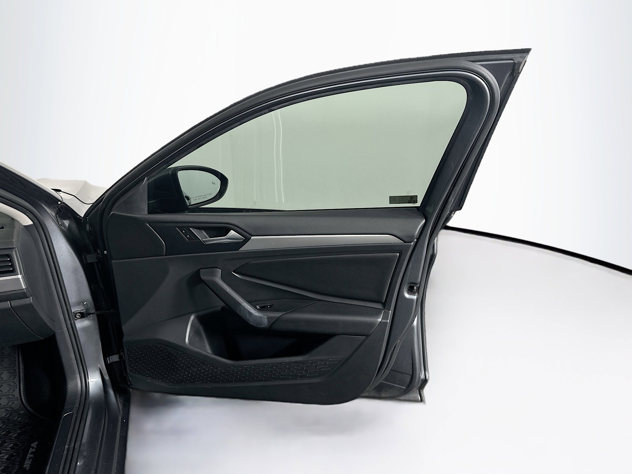 Used 2019 Volkswagen Jetta SE w/ Cold Weather Package FWD image 31