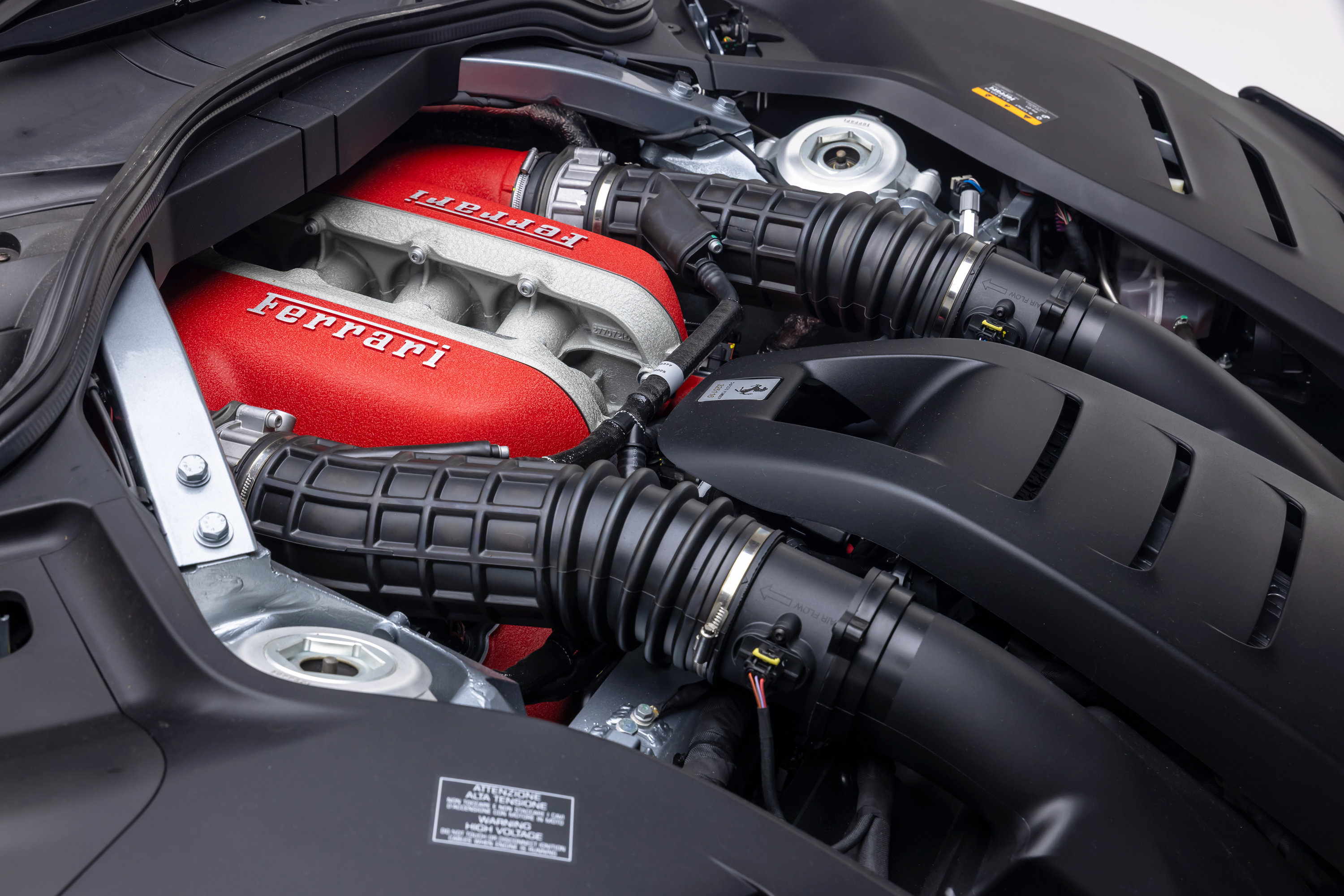Certified 2025 Ferrari Purosangue AWD/4WD image 32