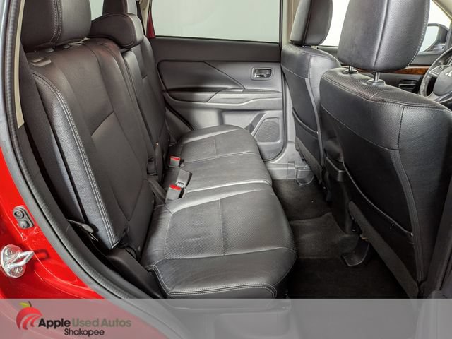 Used 2015 Mitsubishi Outlander GT AWD/4WD image 42