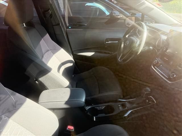 Used 2022 Toyota Corolla SE FWD image 11