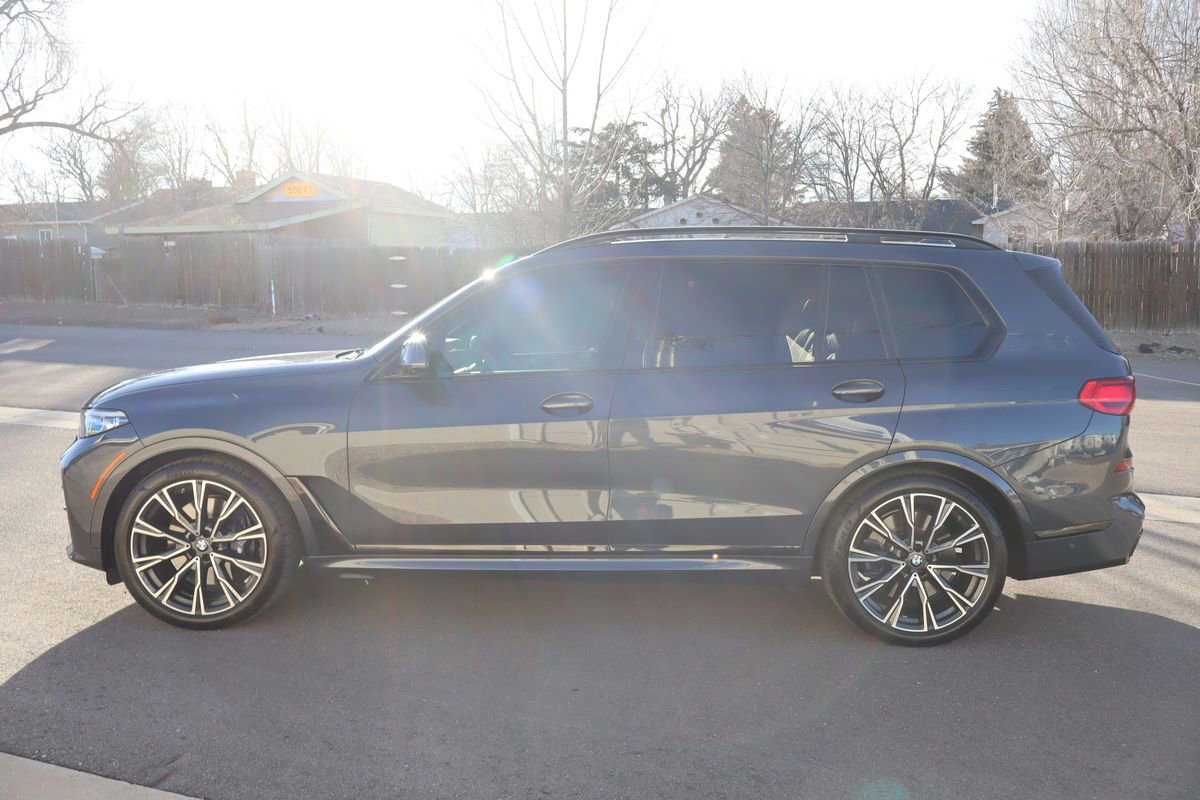 Used 2020 BMW X7 M50i w/ Dynamic Handling Package image 9