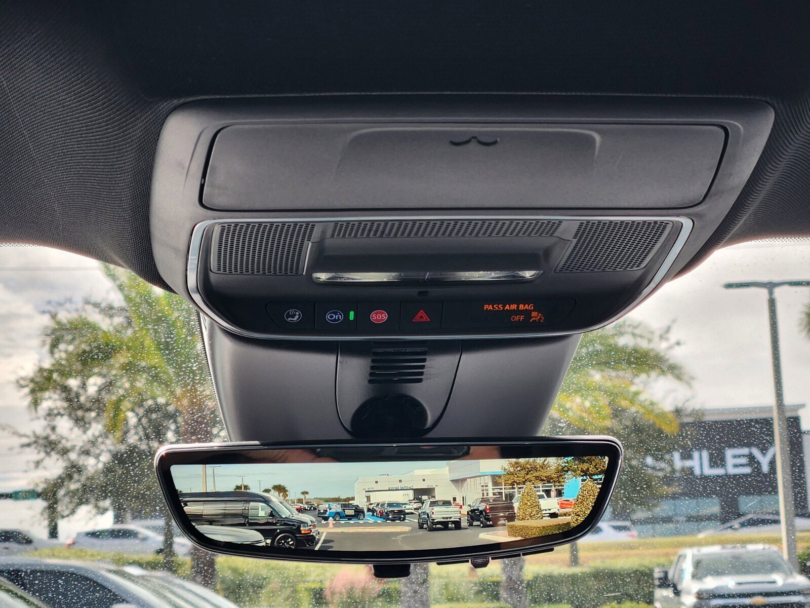 New 2026 Chevrolet Traverse RS image 10