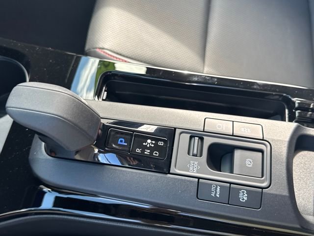 Used 2026 Toyota Prius Plug-In Hybrid image 21