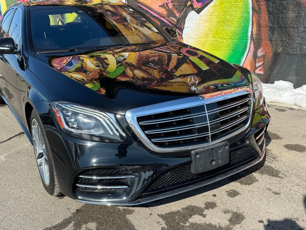 Used 2019 Mercedes-Benz S 560 4MATIC Sedan w/ AMG Line Exterior image 11