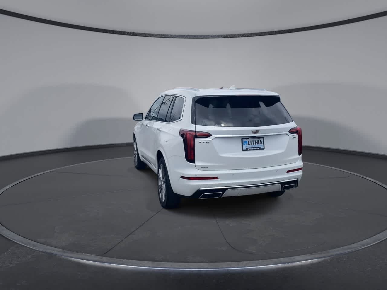 Used 2023 Cadillac XT6 Premium Luxury AWD/4WD image 8