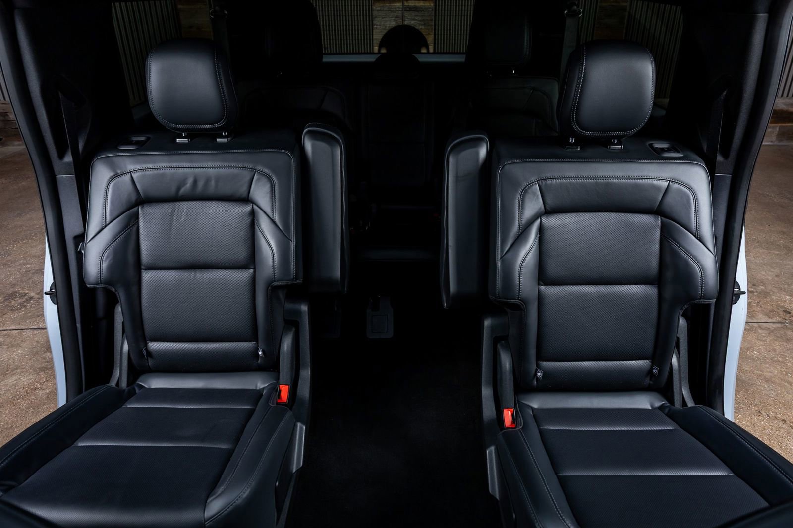 Used 2025 Lincoln Navigator L Reserve w/ Jet Appearance Package image 35